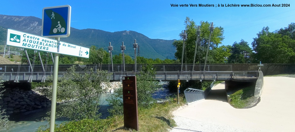 La voie verte débute ici , à la Léchère (Savoie)