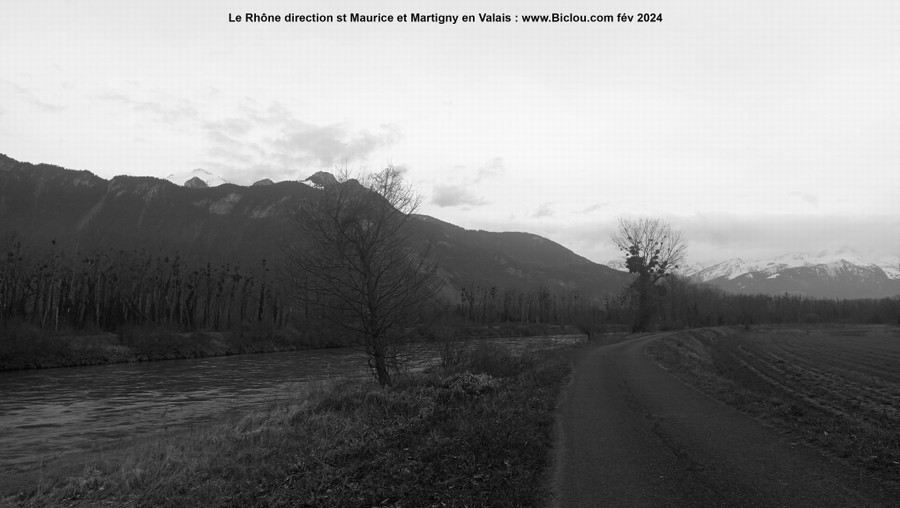 Le Rhône en direction de Saint Maurice et Martigny en valais : Février 2024