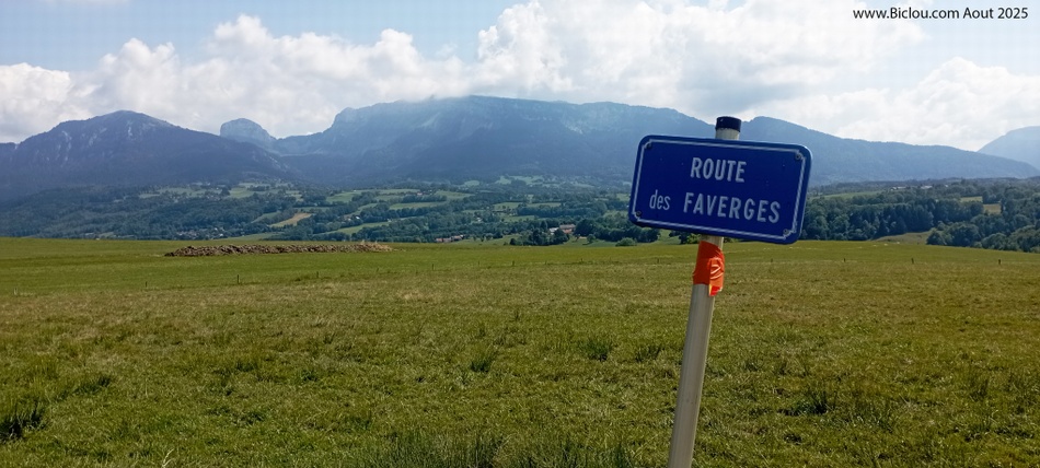 Route des Faverges (Eteaux Haute Savoie, non loin de la Roche sur Foron)