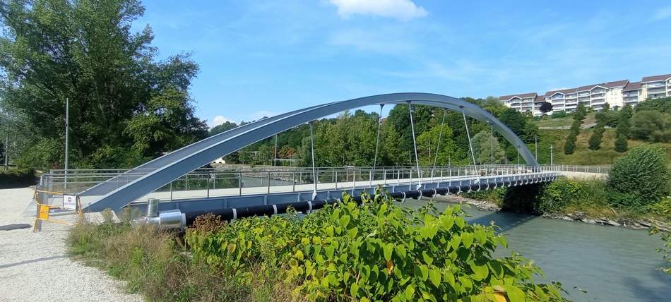 Passerelle : Etrembières Annemasse au dessus de l'Arve