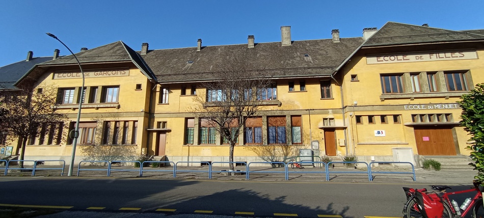 Ecoles de garçons et de filles (Les Echelles : Savoie)