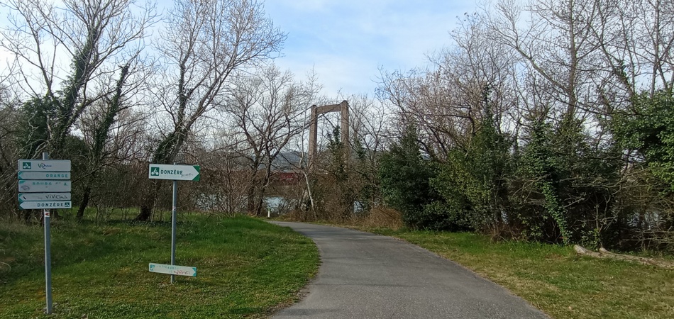 Double balisage à Viviers : Viarhôna rive droite et gauche ..
