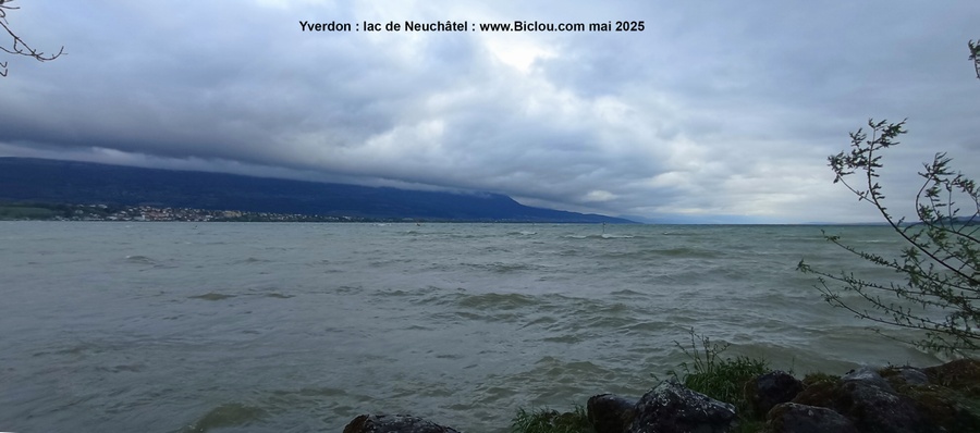 Lac De Neutchâtel à Yverdon ; Tira vento .. (mai 2025)