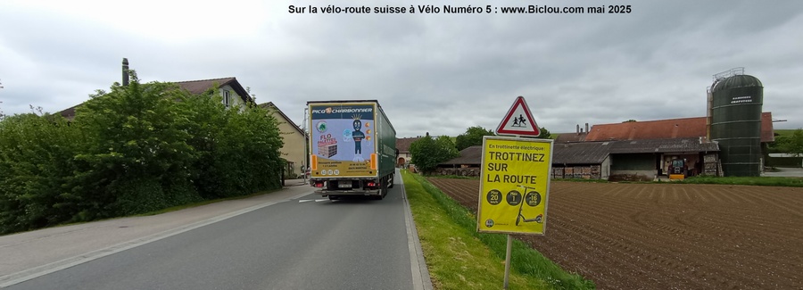 Une des nombreuses Injonctions entrevues : Trottinettes : Sur la route (Suisse canton de Vaud)