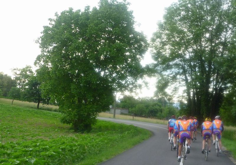Les cyclos de Douvaine , el ligne de mire dans la bosse de .. en 2010