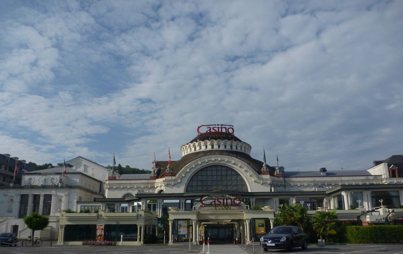 Le casino d'Evian en 2010 au petit matin