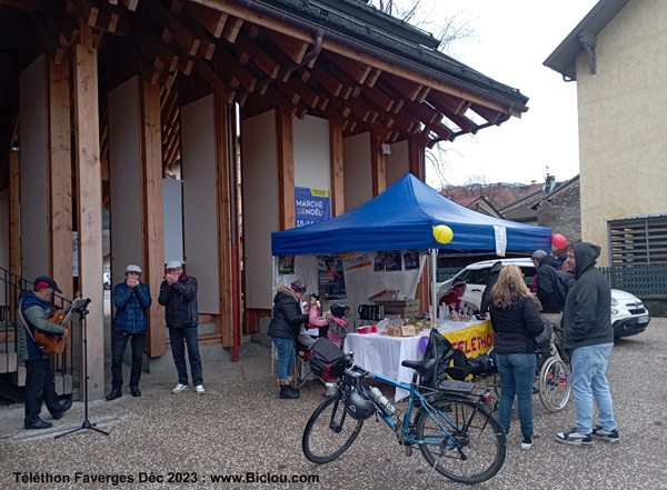 le groupe des marcheurs du telethon en 2022 a st ferreol (favergie) (haute-savoie) ; photo dauphin libr
