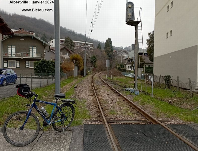 Ugine, Marthod, encore des trains en 2024 : la preuve ..)
