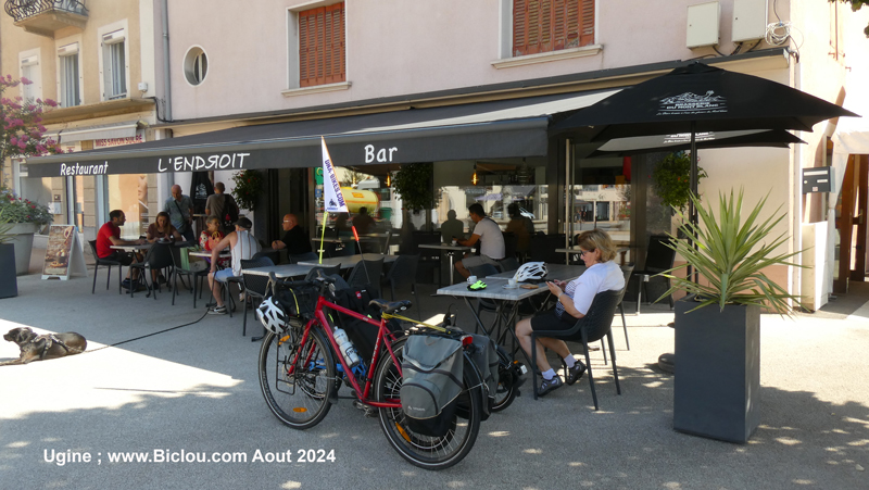 mamie-ugine-restau-endroit