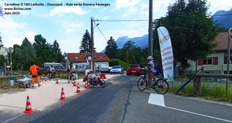 carrefour-voie-verte-lathuile-d-190