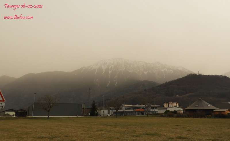 Faverges-dent-de-cons-brume-de-sable-2021