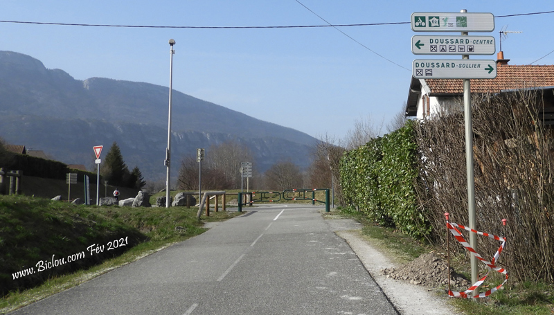 Balisage-voie-verte-Annecy-Faverges-a-Doussardtitle=Balisage-voie-verte-Annecy-Faverges-a-Doussard