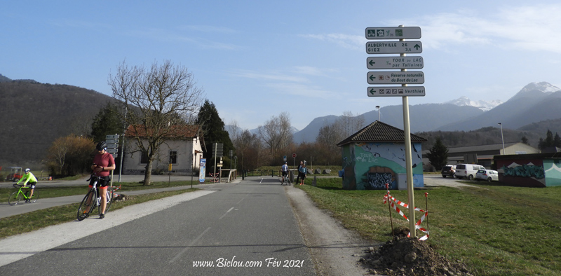Balisage-voie-verte-Tour-du-lac-Doussard-Enfintitle=Balisage-voie-verte-Tour-du-lac-Doussard-Enfin