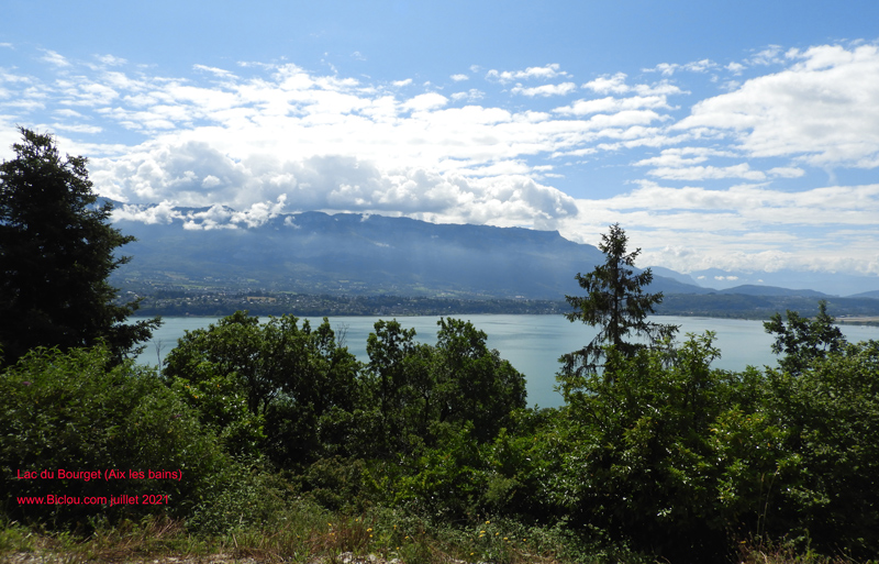 Lac-Bourget-aix-les-Bains-et-Bauges-vue-du-col-chat-2021title=Lac-Bourget-aix-les-Bains-et-Bauges-vue-du-col-chat-2021
