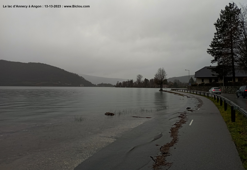 lac-annecy-angon-talloires-deborde-sur-voie-verte