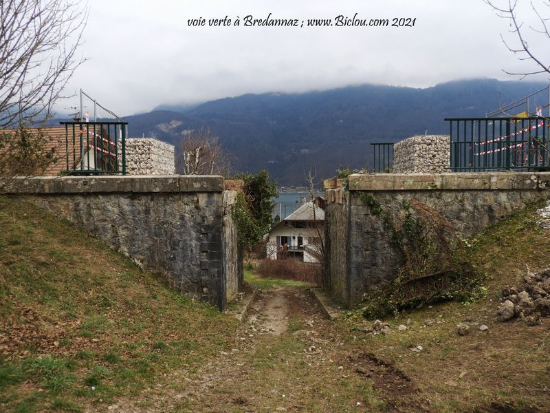 Voie verte Annecy Faverges : Bredannaz ; Travaux sur les ponts