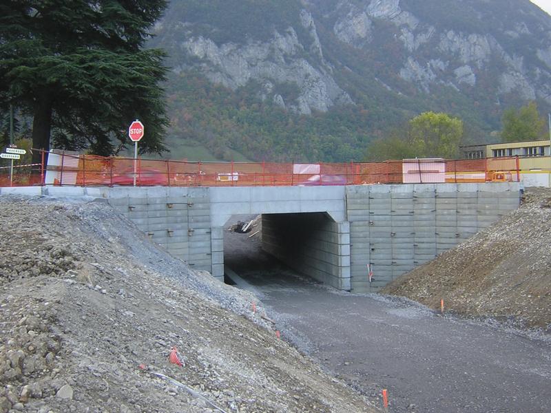 Le passage de la piste cyclable sous la D 1508 de giez Faverges en 2005
