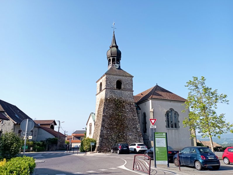 Sur la V-61 ; Cranves Sales église