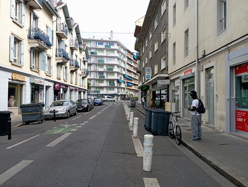 Annemasse , rue de Dr Favre : juin 2023