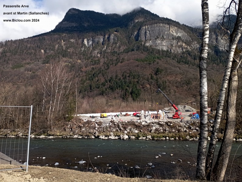 Nouvelle passerelle au dessus de l'Arve en aval de Sallanches (mars 2024)</a>