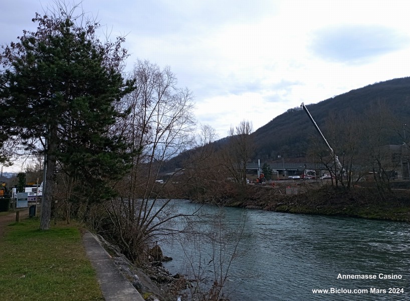 L'Arve à Annemasse, et travaux passerelle vers Etrembières en vue (2024)