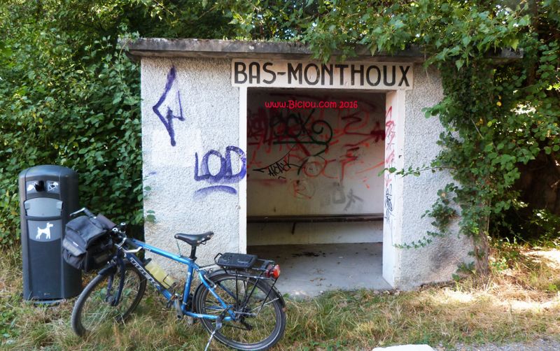 Ancienne halte à Bas-Monthoux sur la voie de chemin de fer Bonne Annemasse ..