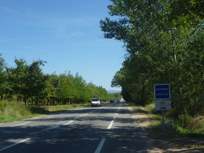 Bandes cyclables à la Sortie de montélimar sur la D 540