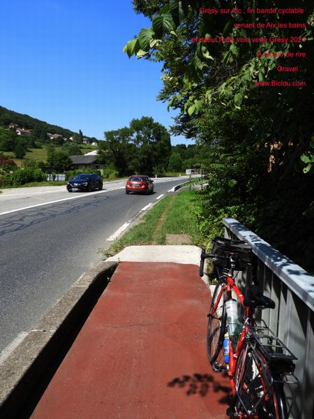 Voie dite verte à Grésy sur Aix, en venant de Aix les bains, drôle de connection ! 