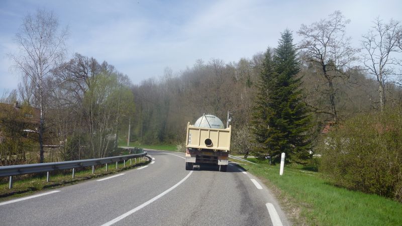 D 992 : Vous êtes bien sur la vélo-route dite Léman-mer au Nord de Seyssel baptisée : ViaRhôna