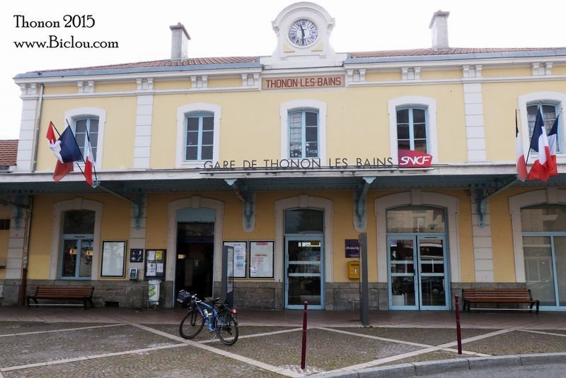 Claudio arrive en gare de Thonon les Bains : pas de Naiades , mais des Argousins ..